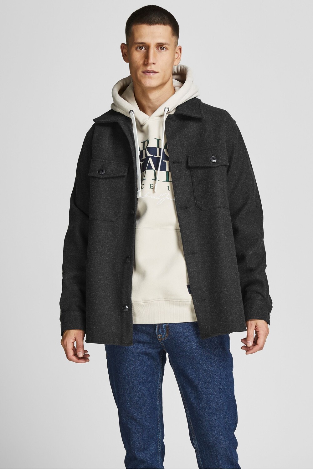 

Рубашка Jack & Jones с двумя карманами JACK & JONES, черный
