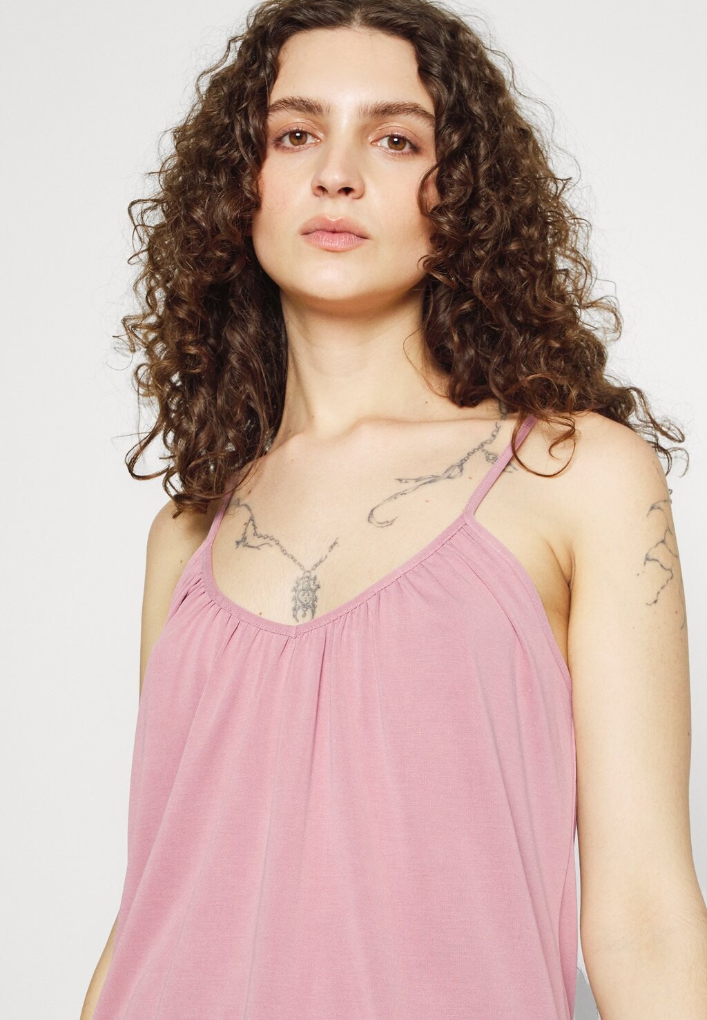 

Топ Vero Moda