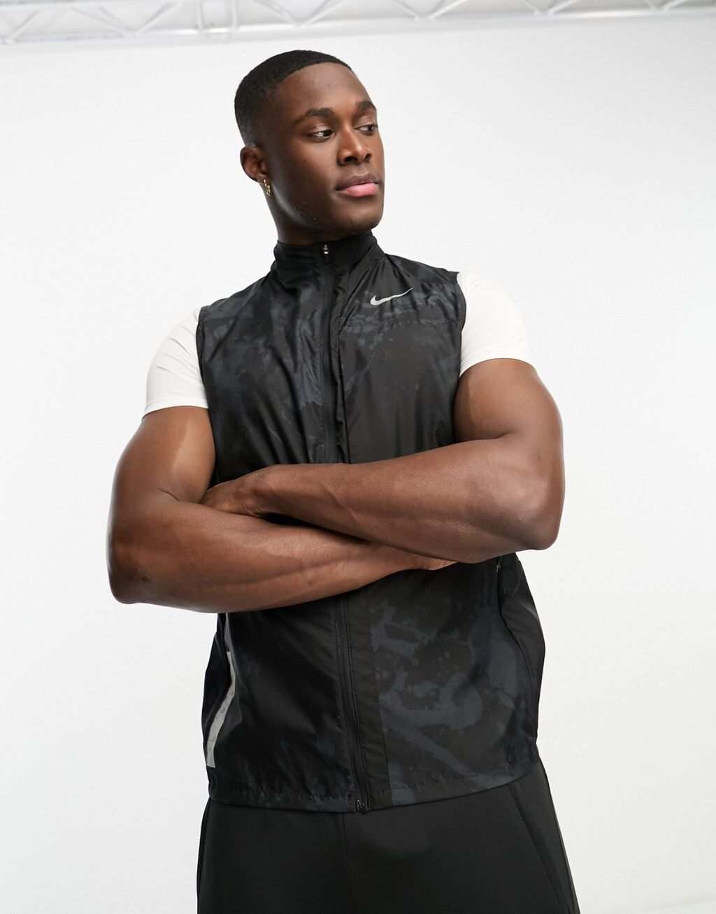 

Черный жилет Nike Running Run Division Repel