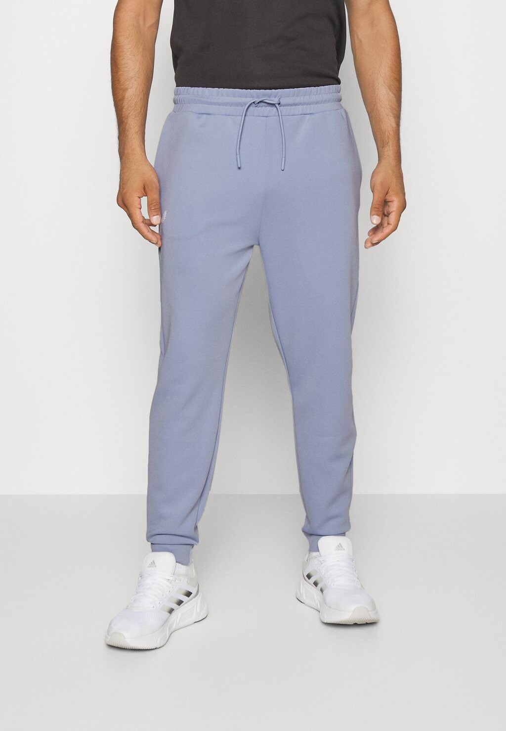 

Спортивные брюки Castore