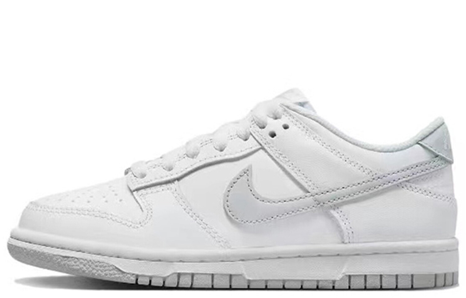 

Женские кроссовки для скейтбординга Nike Dunk