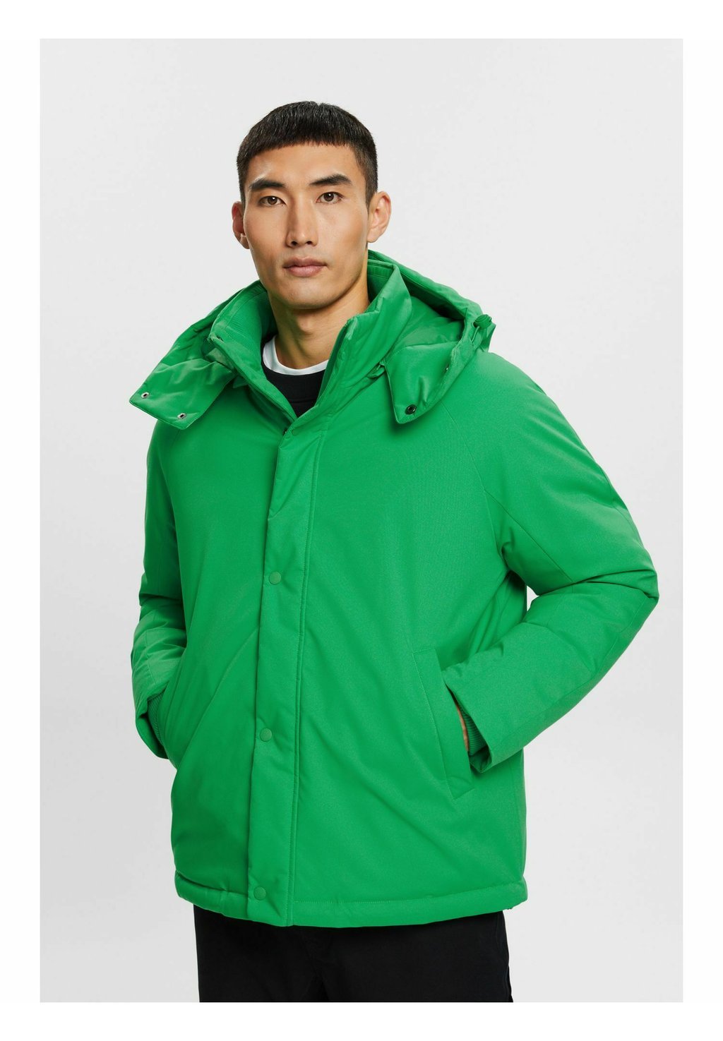 Зимняя куртка Esprit OUTDOOR ТКАНЫЕ КУРТКИ, зеленый
