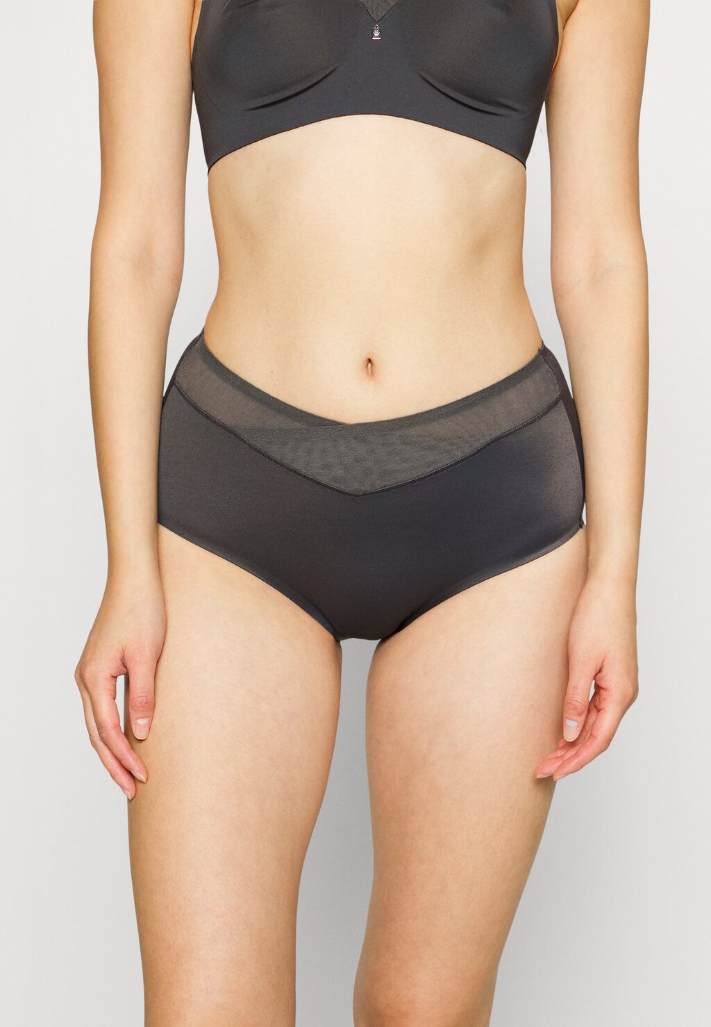 

Корректирующее белье Triumph