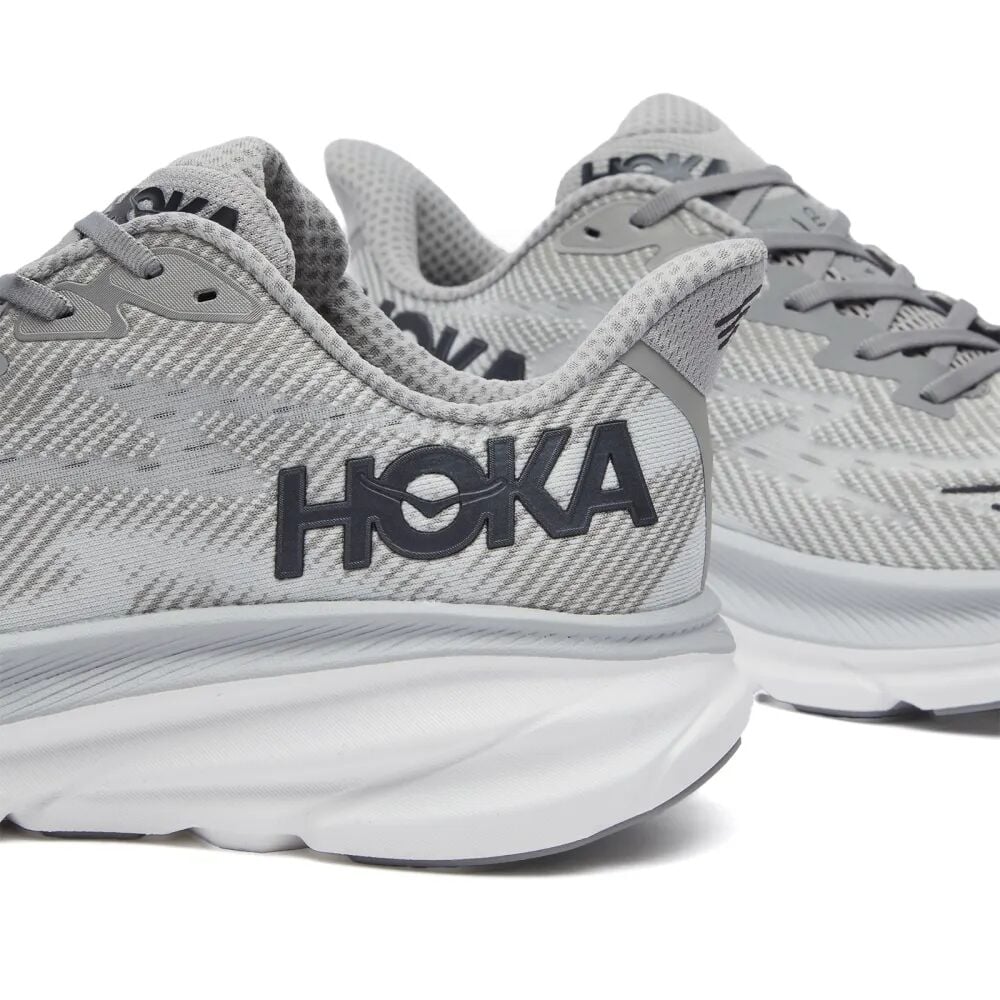 

Hoka One One Кроссовки Клифтон 9, черный