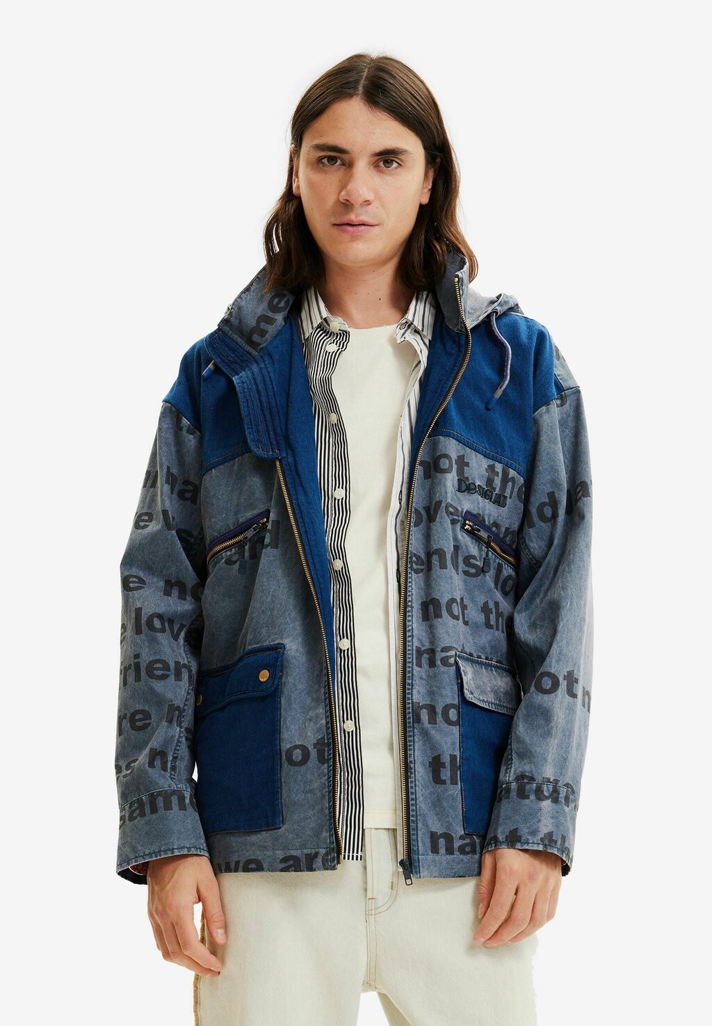 

Джинсовая куртка Desigual
