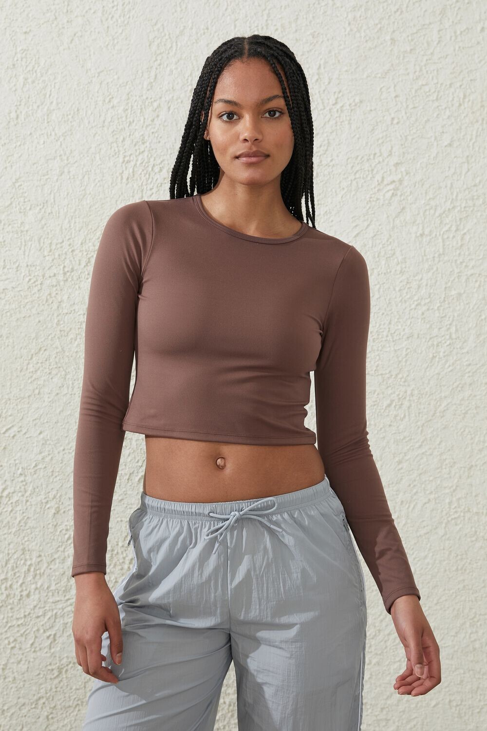 

Ультрамягкий приталенный топ с длинными рукавами Cotton On Body