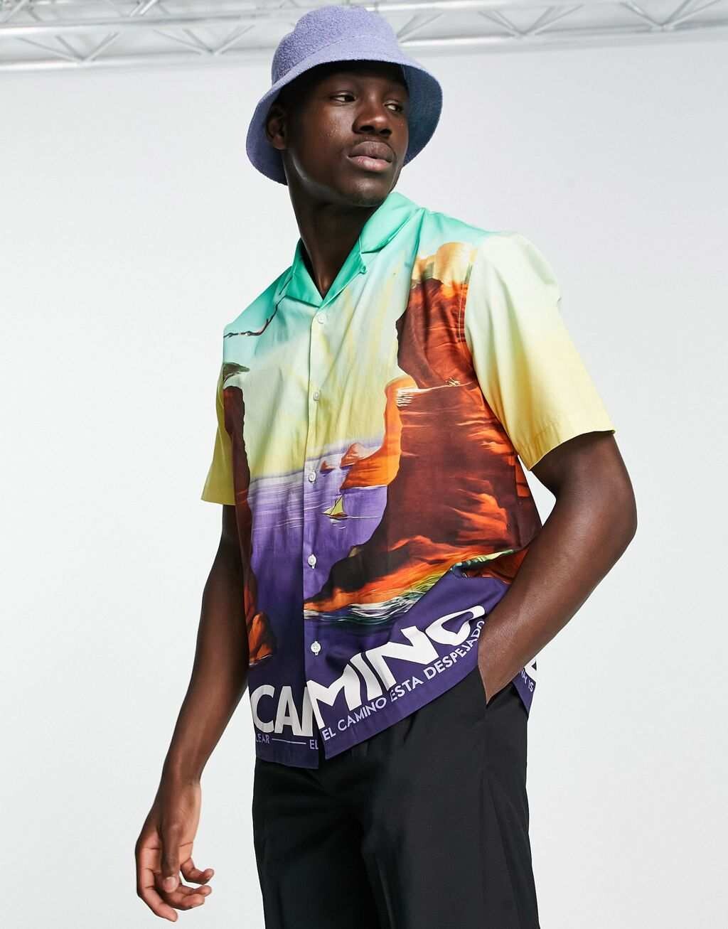 

Рубашка оверсайз Topman 90-х с пейзажным принтом