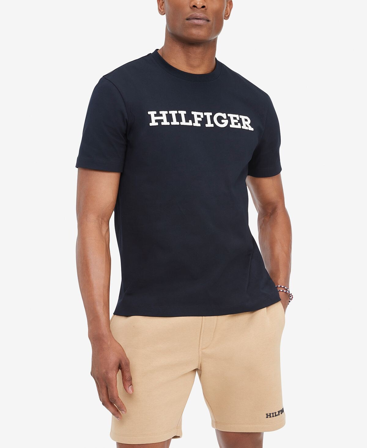 

Мужская футболка стандартного кроя с вышитым логотипом Monotype и графикой Tommy Hilfiger