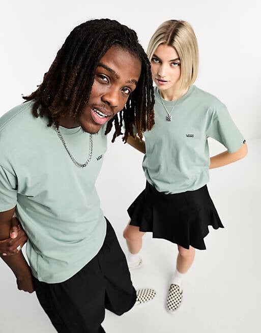 

Зеленая футболка унисекс с логотипом на левой стороне груди Vans