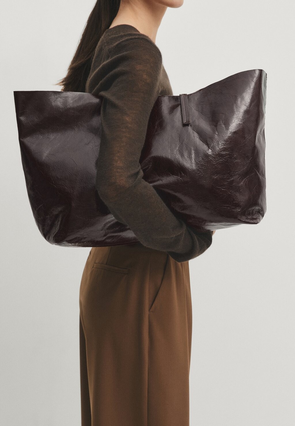 

Сумка для покупок With A Crackled Finish Massimo Dutti, коричневый
