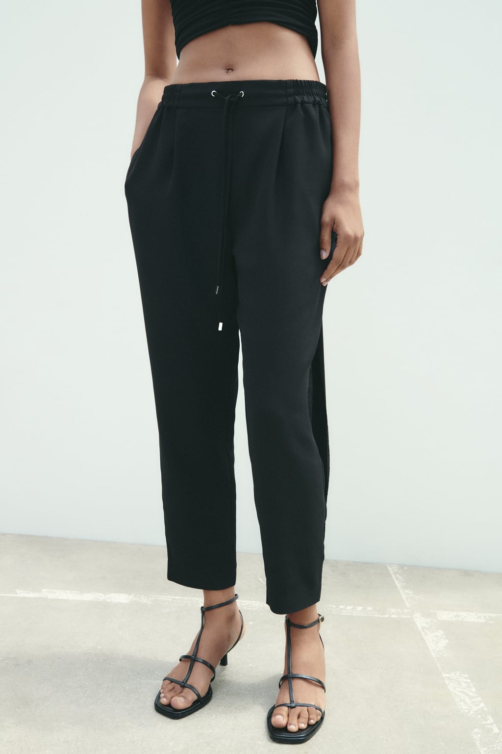 

Свободные брюки на шнурке ZARA, черный