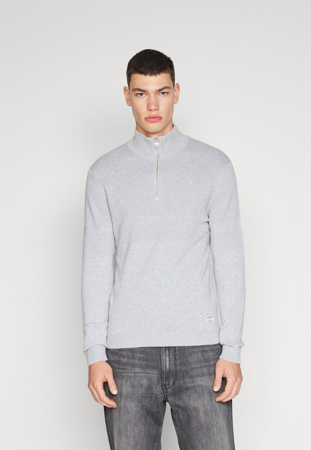 

Свитер JCOCHRIS BUBBLE HALF ZIP Jack & Jones, светло-серый меланж