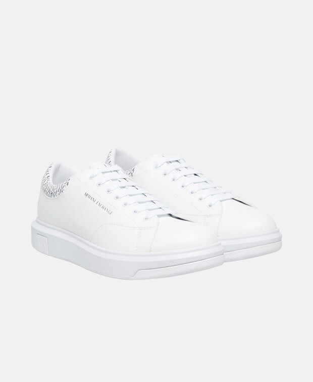 

Кроссовки Armani Exchange, белый