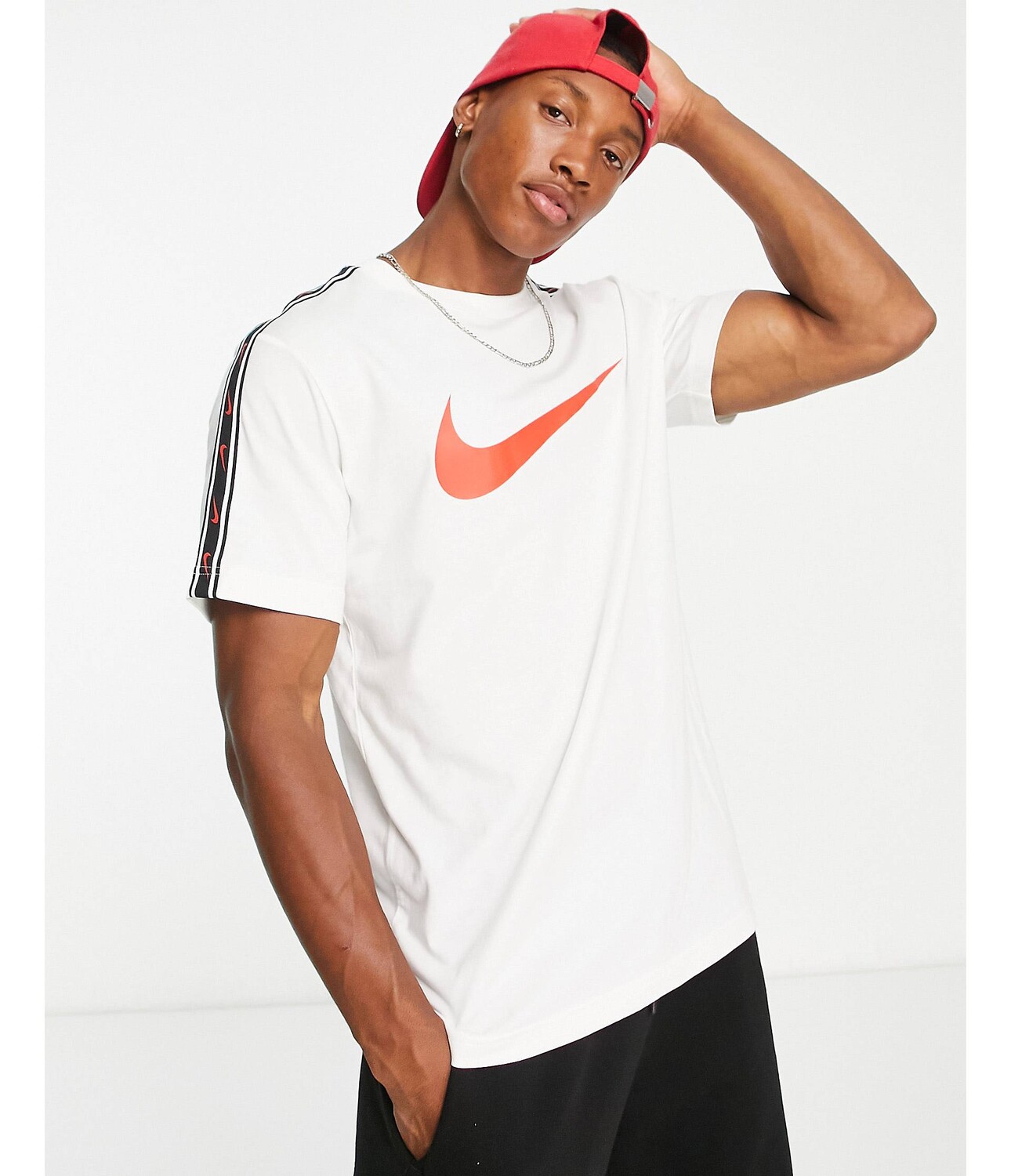 

Футболка Nike Repeat Pack с большим логотипом в парусах