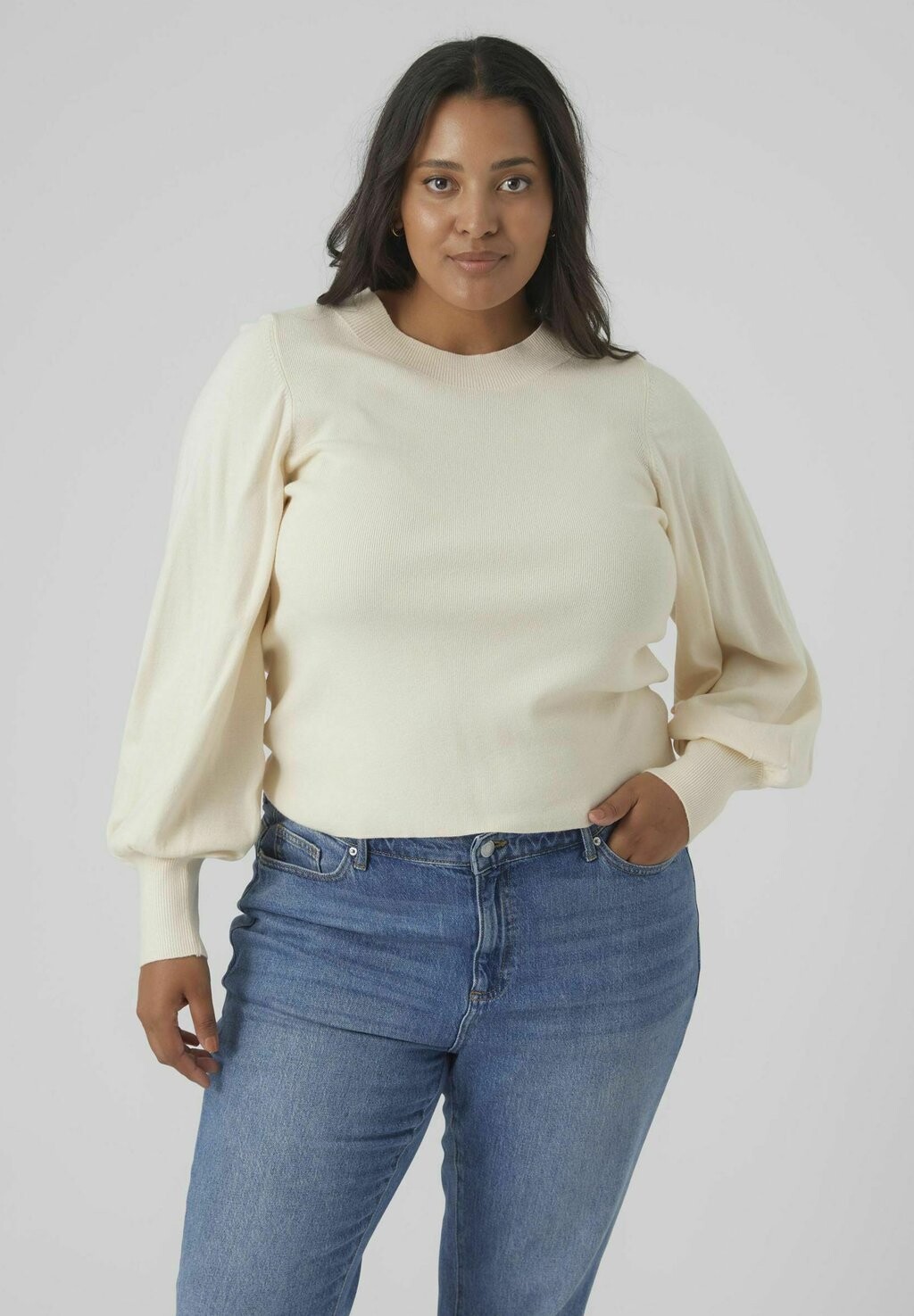 

Свитшот Vero Moda Curve КРИВАЯ VMHOLLYKARISPUFF LS, цвет birch