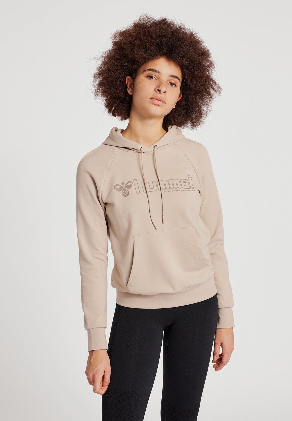 

Толстовка с капюшоном Hummel