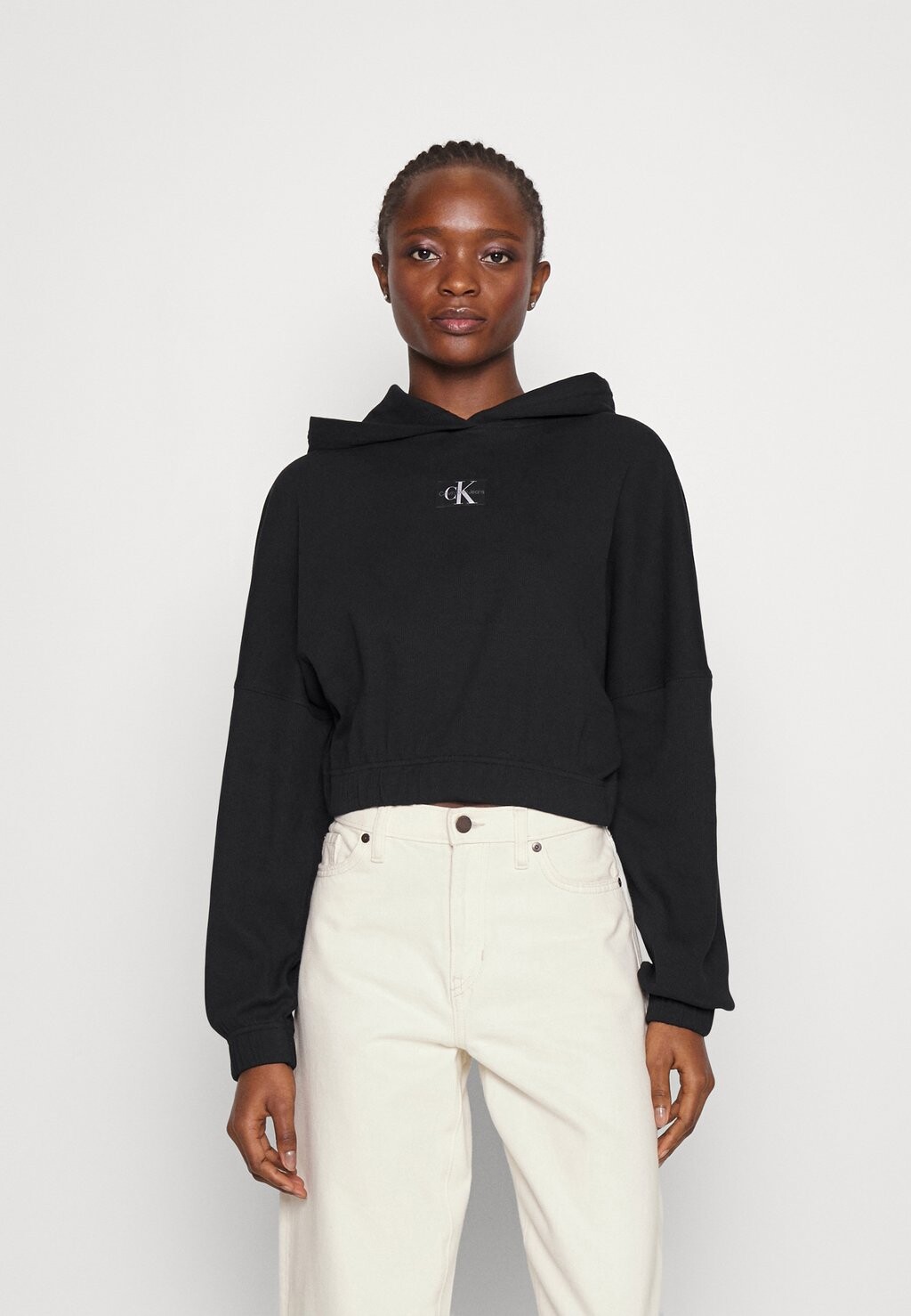 

Футболка с длинными рукавами BADGE HOODIE Calvin Klein Jeans, ck черный