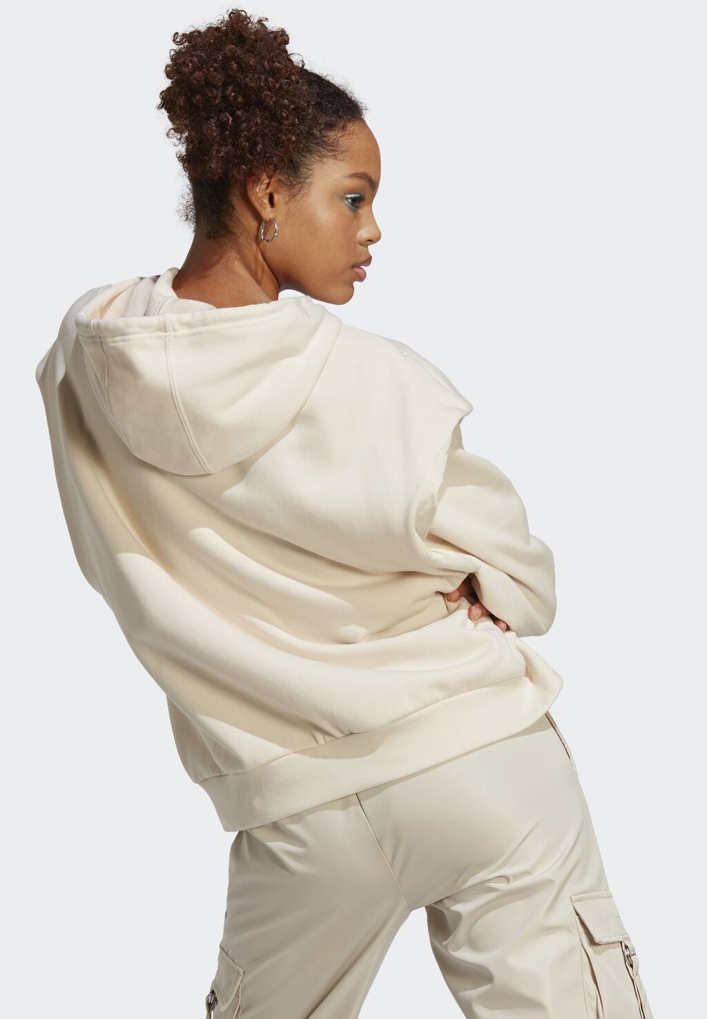 

Футболка с принтом adidas Originals, белый