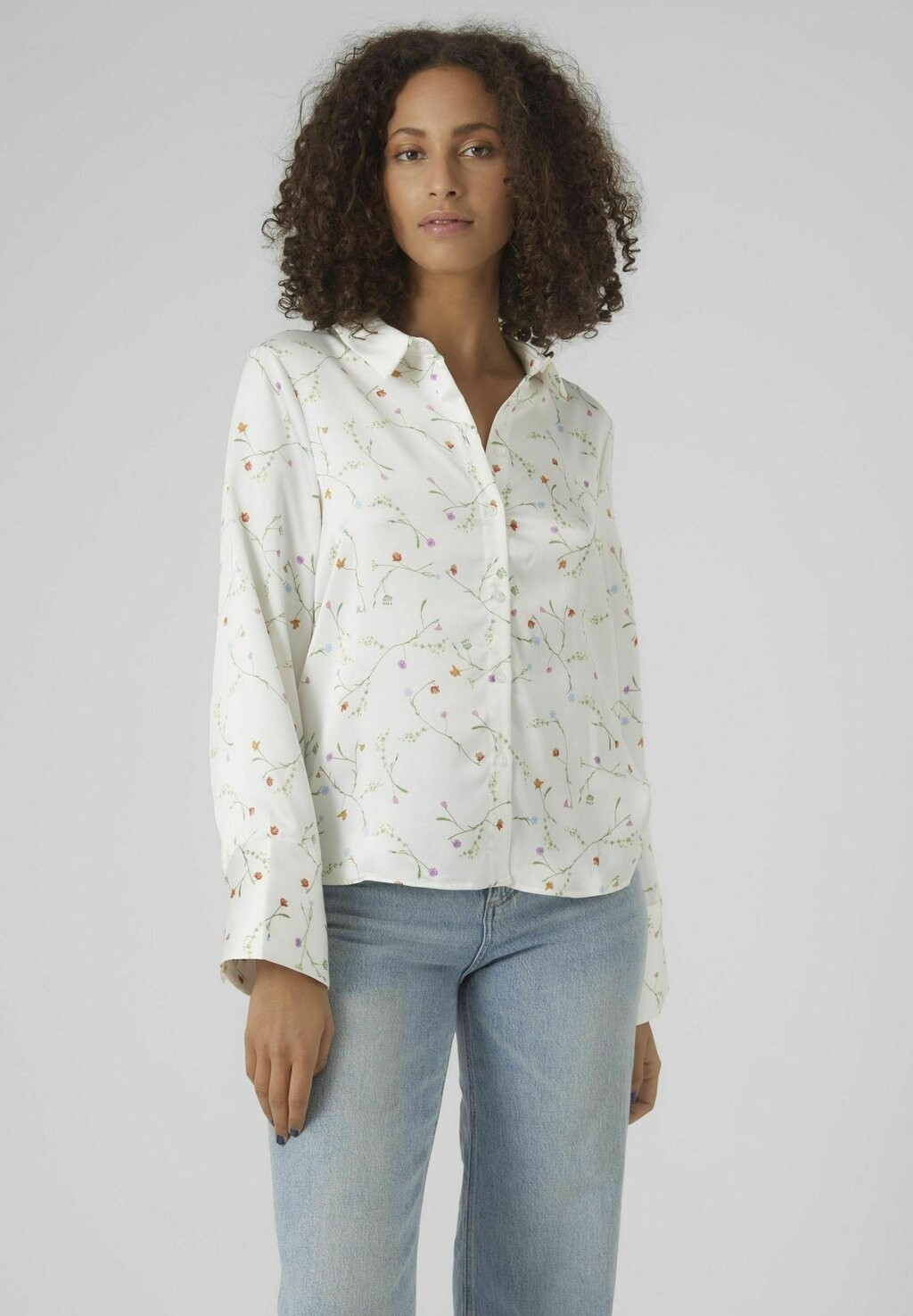 

Рубашка Vero Moda VMSALLY L/S WVN EXP, белоснежный