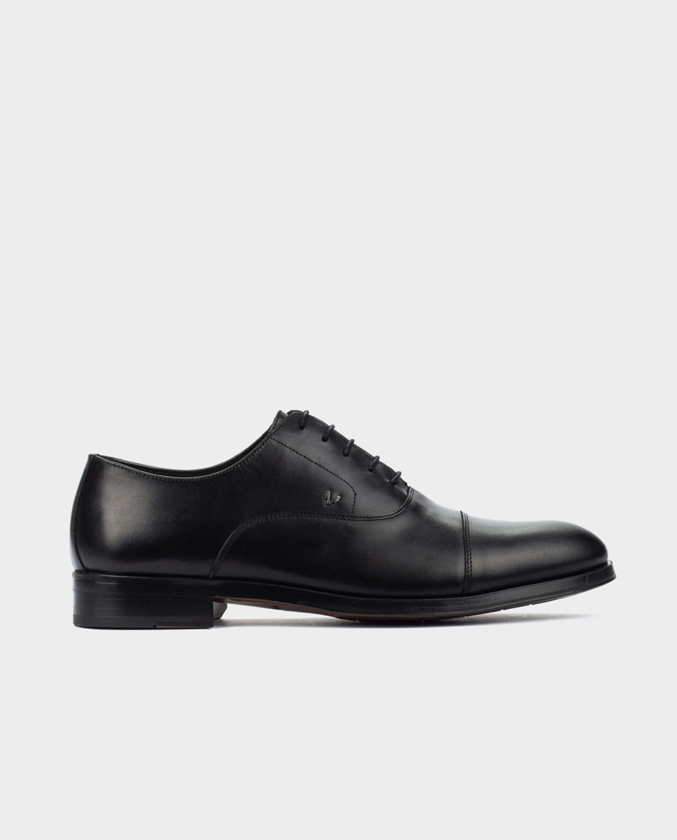 цена Martinelli мужские черные кожаные туфли на шнуровке Martinelli, черный