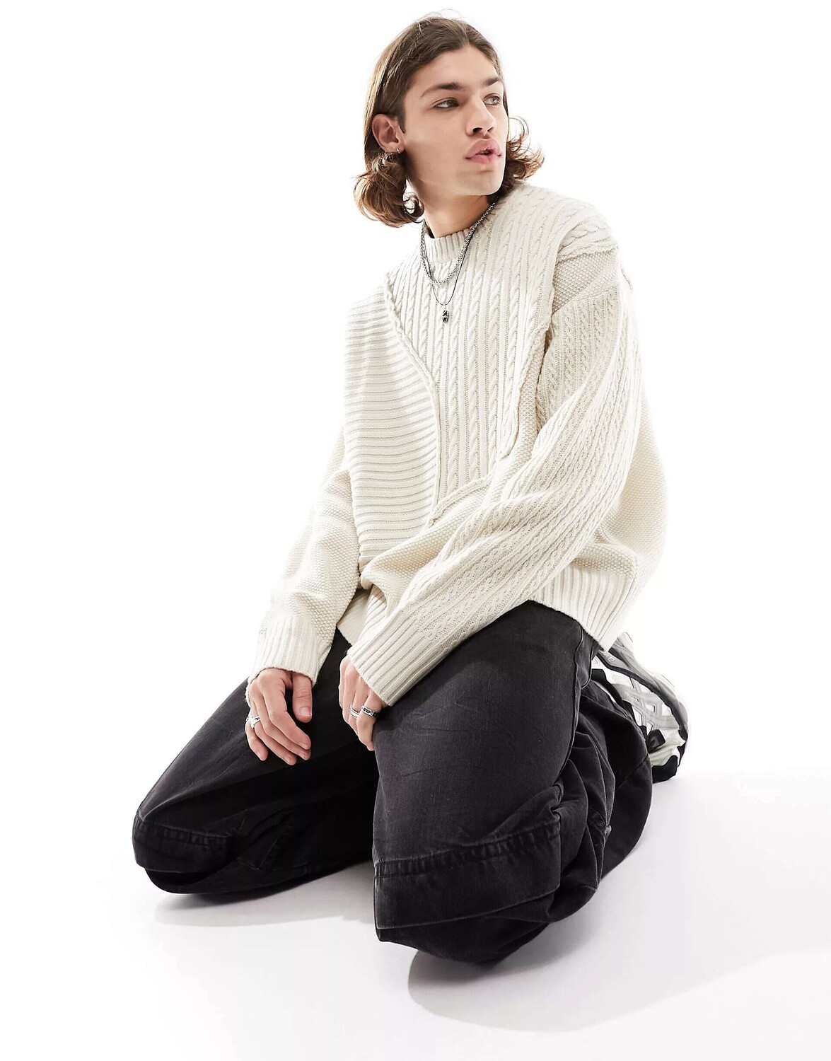 

Вязаный джемпер Bershka Cut&Sew цвета экрю