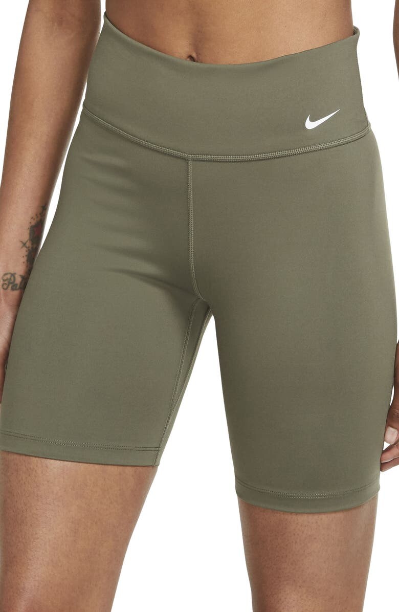 

Велосипедки со средней посадкой One NIKE