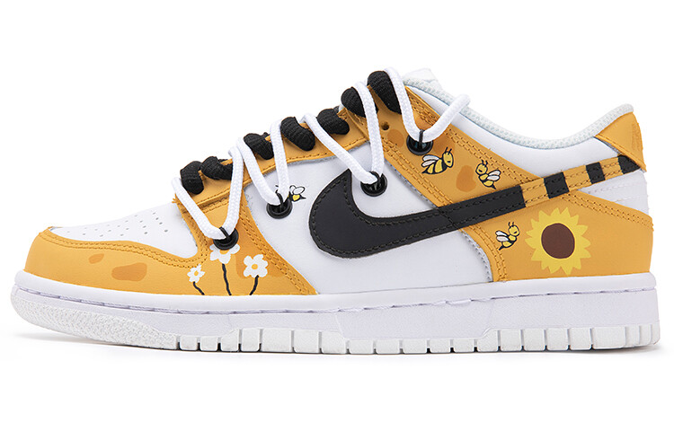 

Женские кроссовки для скейтбординга Nike Dunk Low