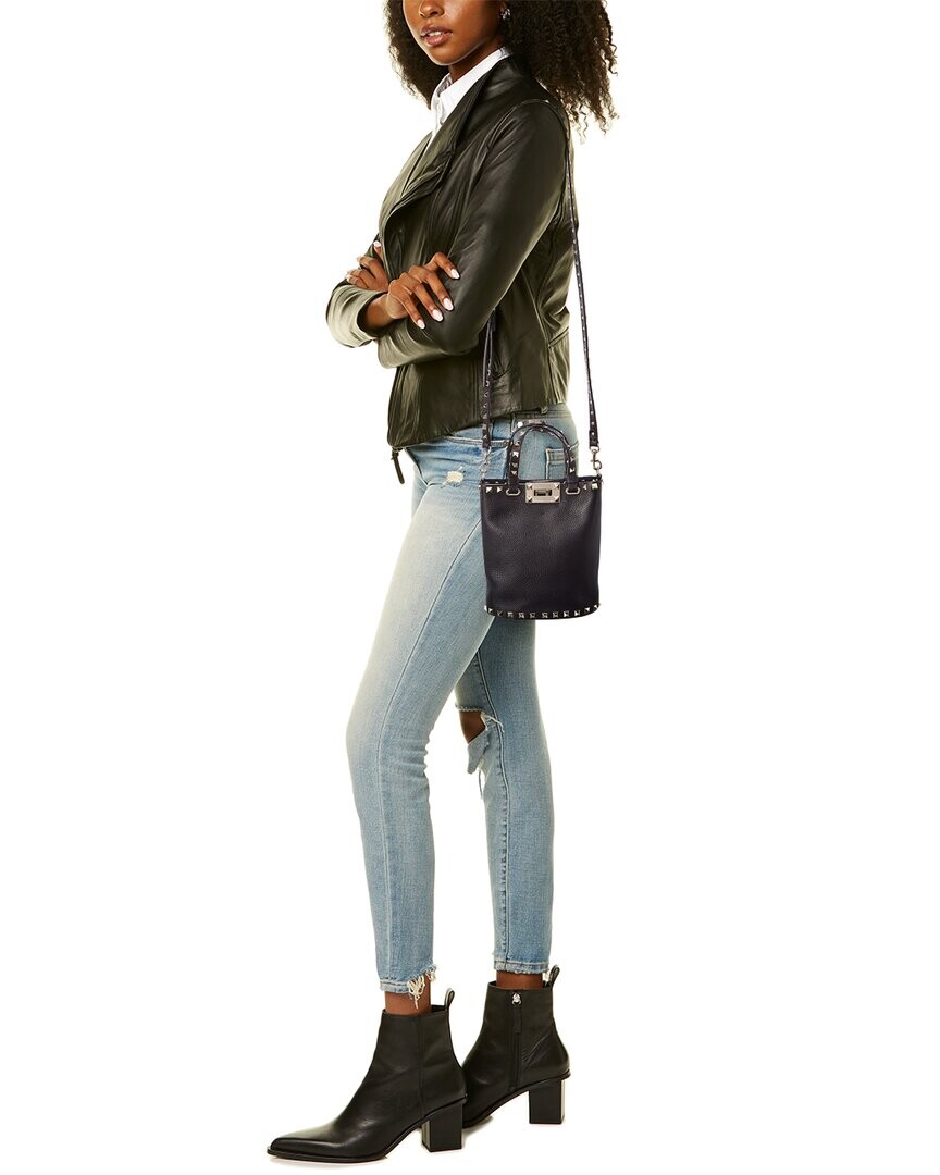 

Кроссбоди из зернистой кожи Valentino Rockstud, черный