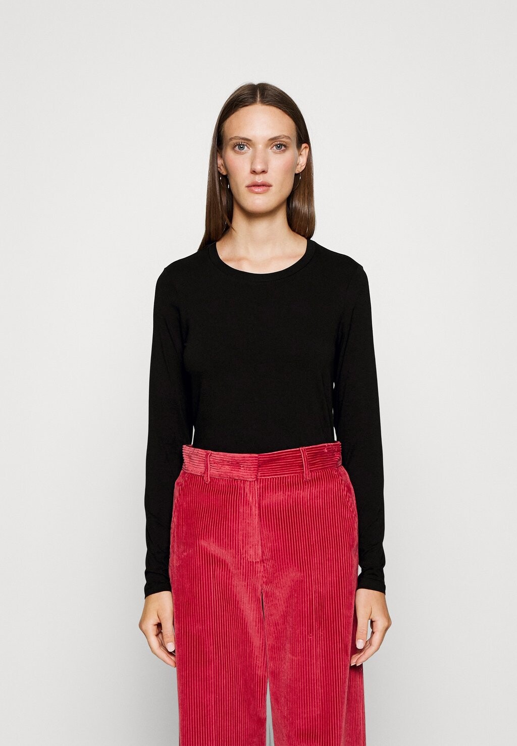 

Футболка с длинным рукавом Multie WEEKEND MaxMara, черный