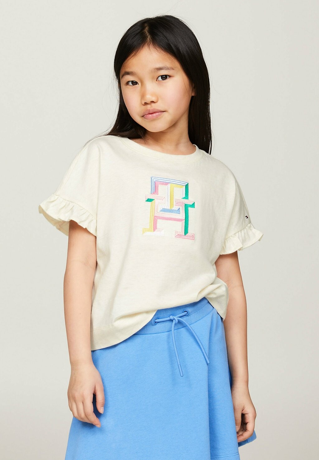 

Футболка с принтом MONOGRAM EMBROIDERY RUFFLE SLEEVE Tommy Hilfiger, цвет calico heather