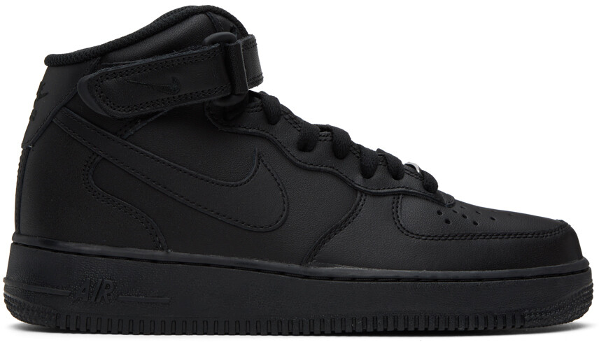 

Черные средние кроссовки Air Force 1 07 Nike