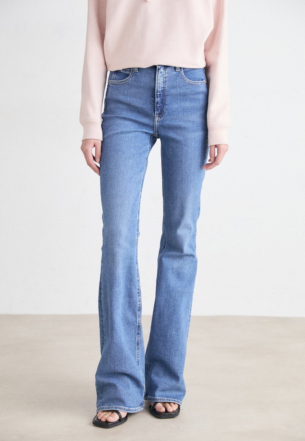 

Джинсы Bootcut Calvin Klein Jeans, цвет denim medium