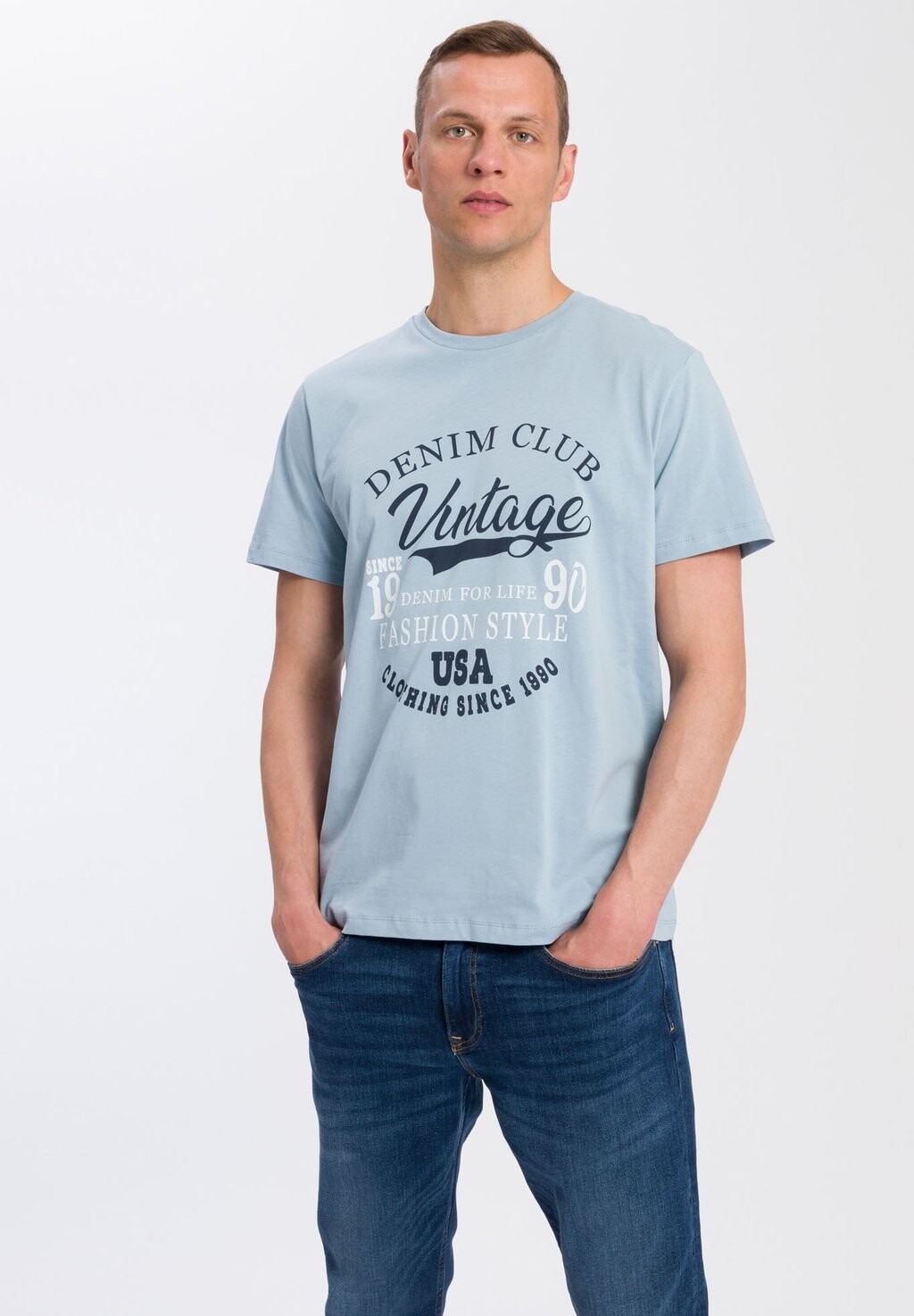 

Футболка с принтом Cross Jeans, светло-синий