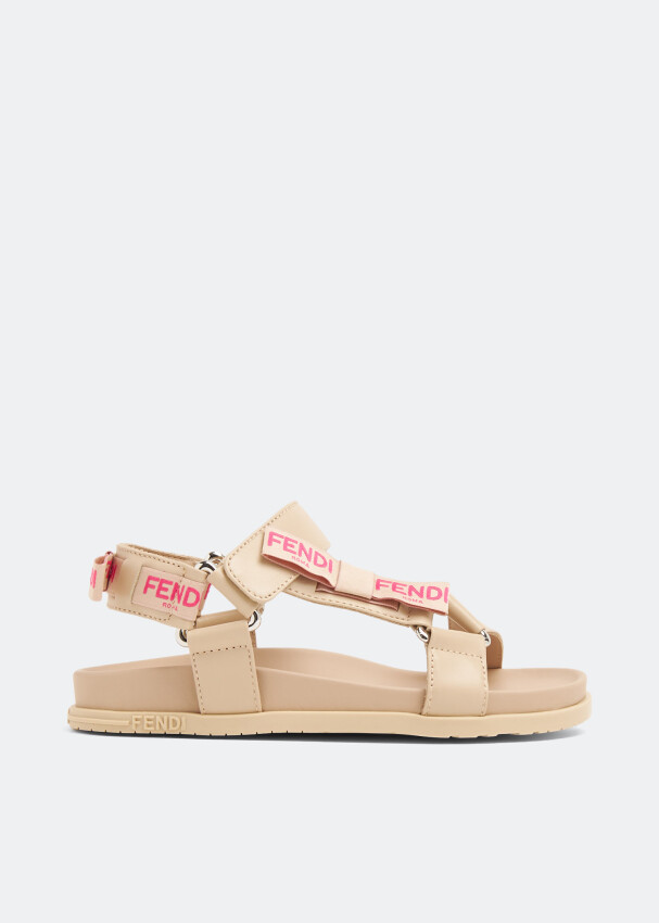 

Сандалии Fendi Jacquard Logo, бежевый