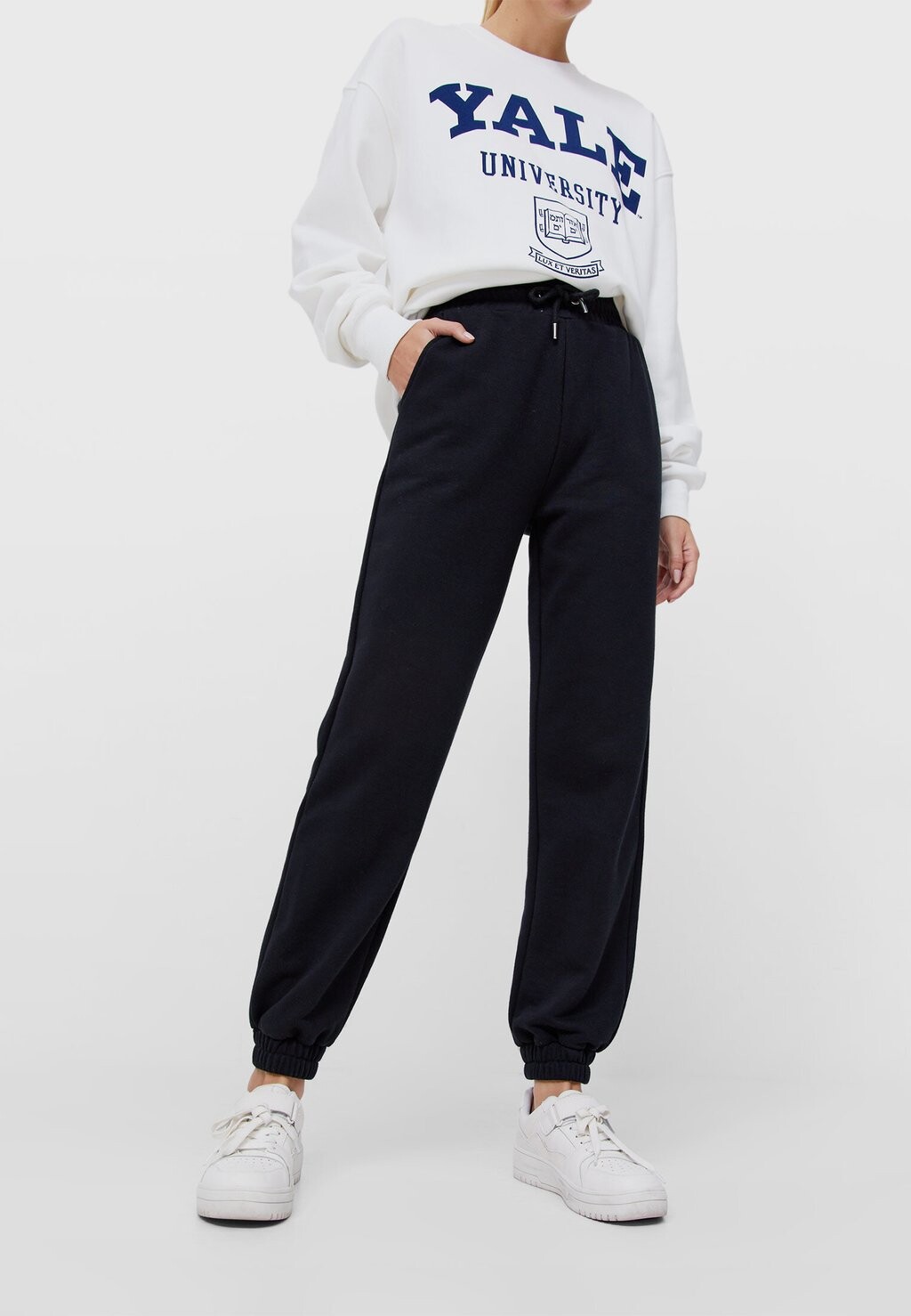 

Спортивные брюки Stradivarius, черный