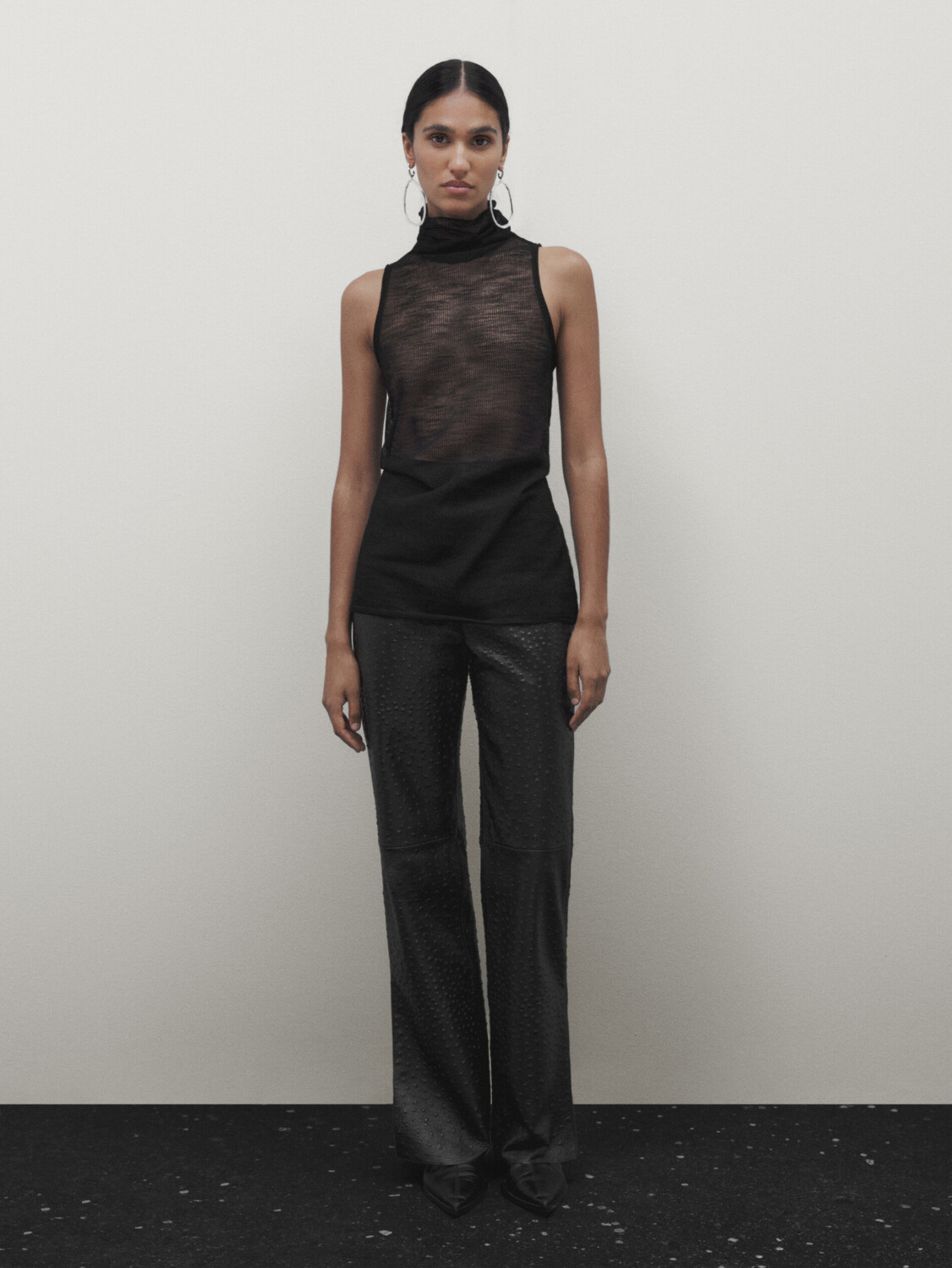 

Полупрозрачный топ Massimo Dutti, черный
