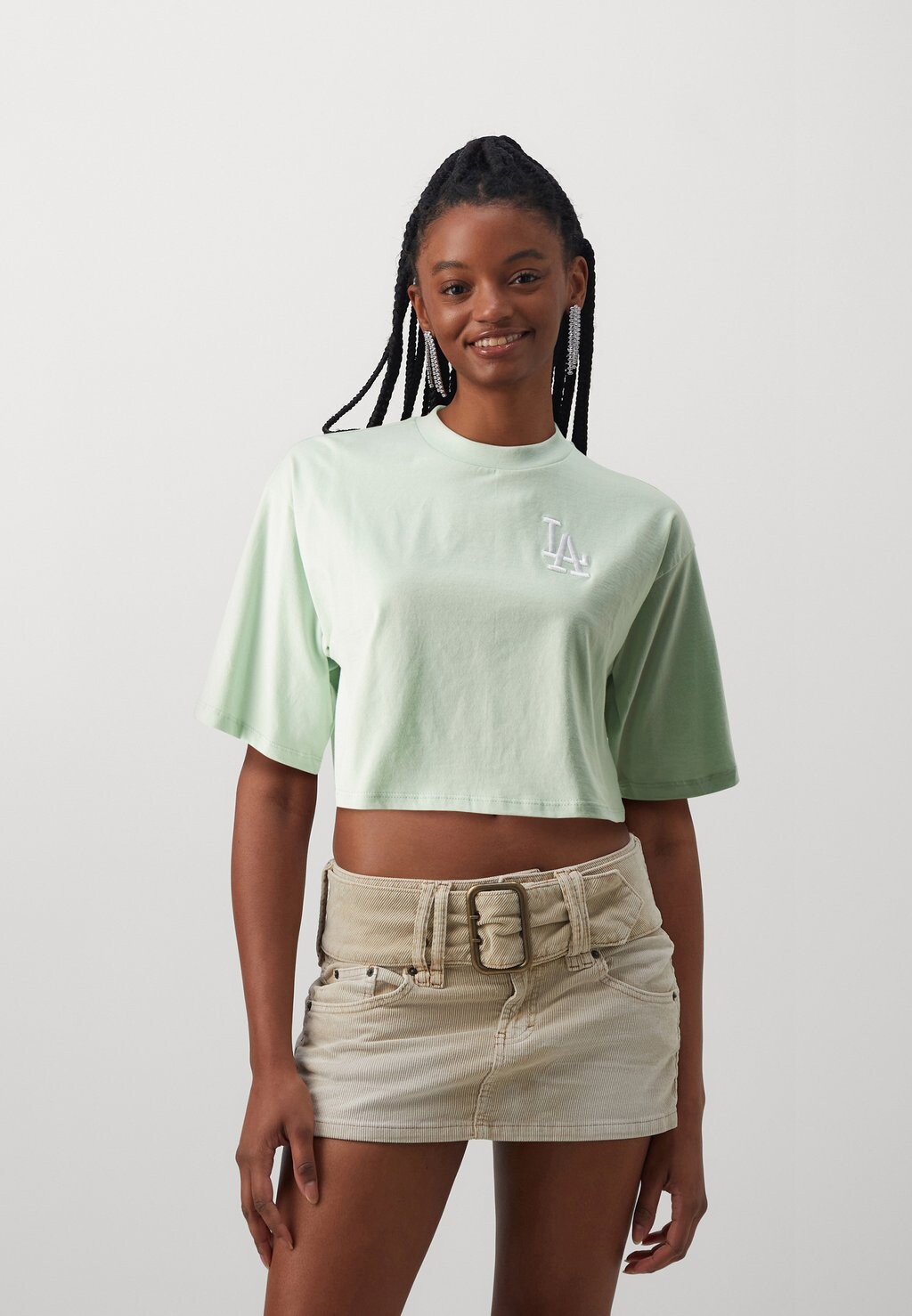

Футболка с принтом FEMALE MLB LE CROP TEE New Era, цвет green