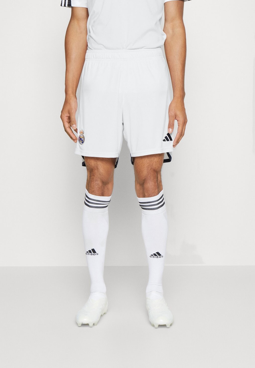 

Спортивные брюки Adidas
