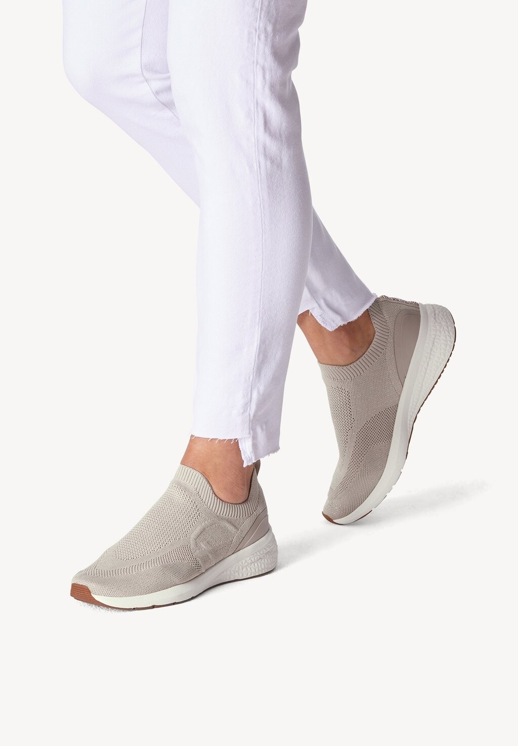 

Тапочки Tamaris, цвет ivory metallic