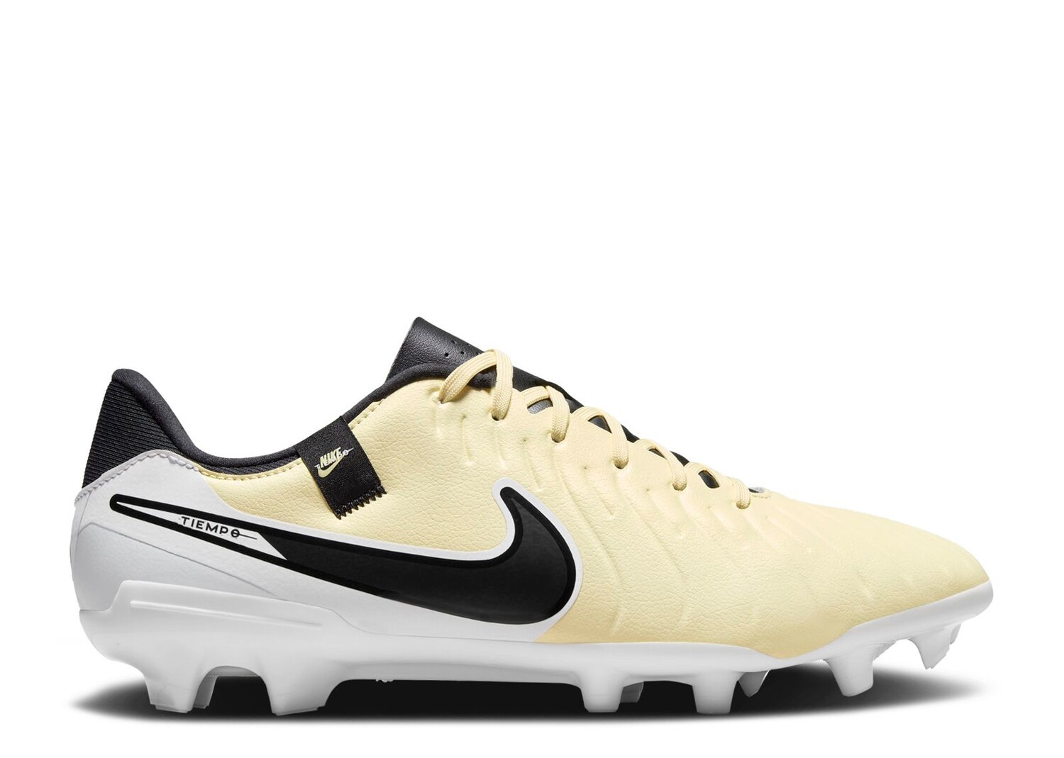 

Кроссовки Nike Tiempo Legend 10 Academy Mg 'Mad Ready Pack', кремовый, Бежевый