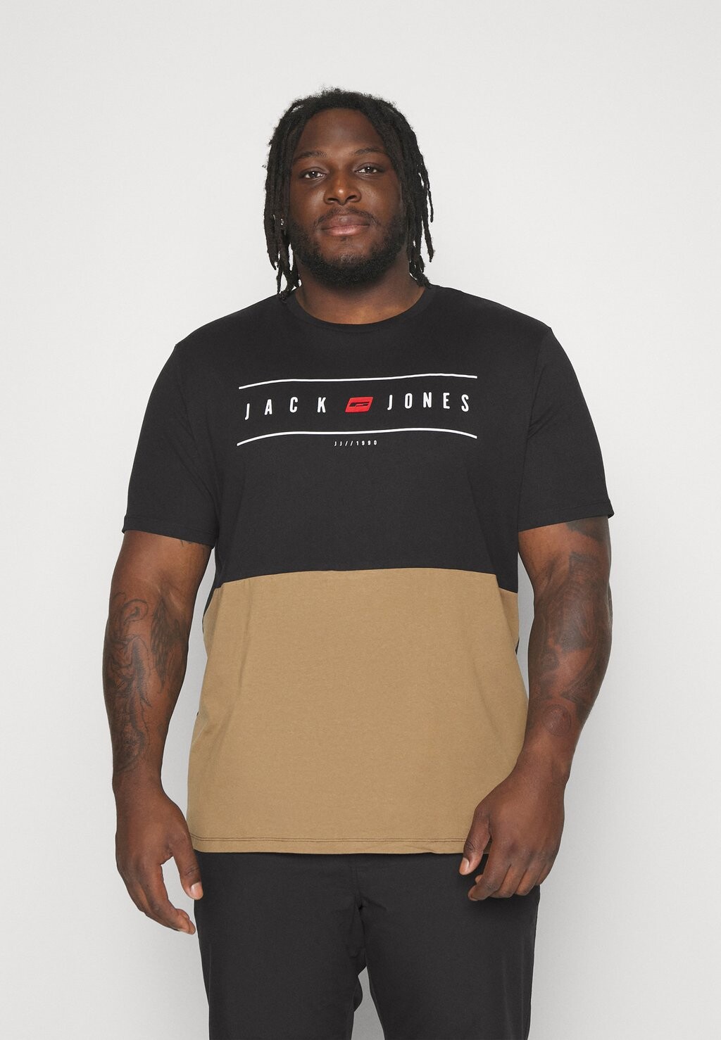 

Футболка с принтом Jack & Jones, черный
