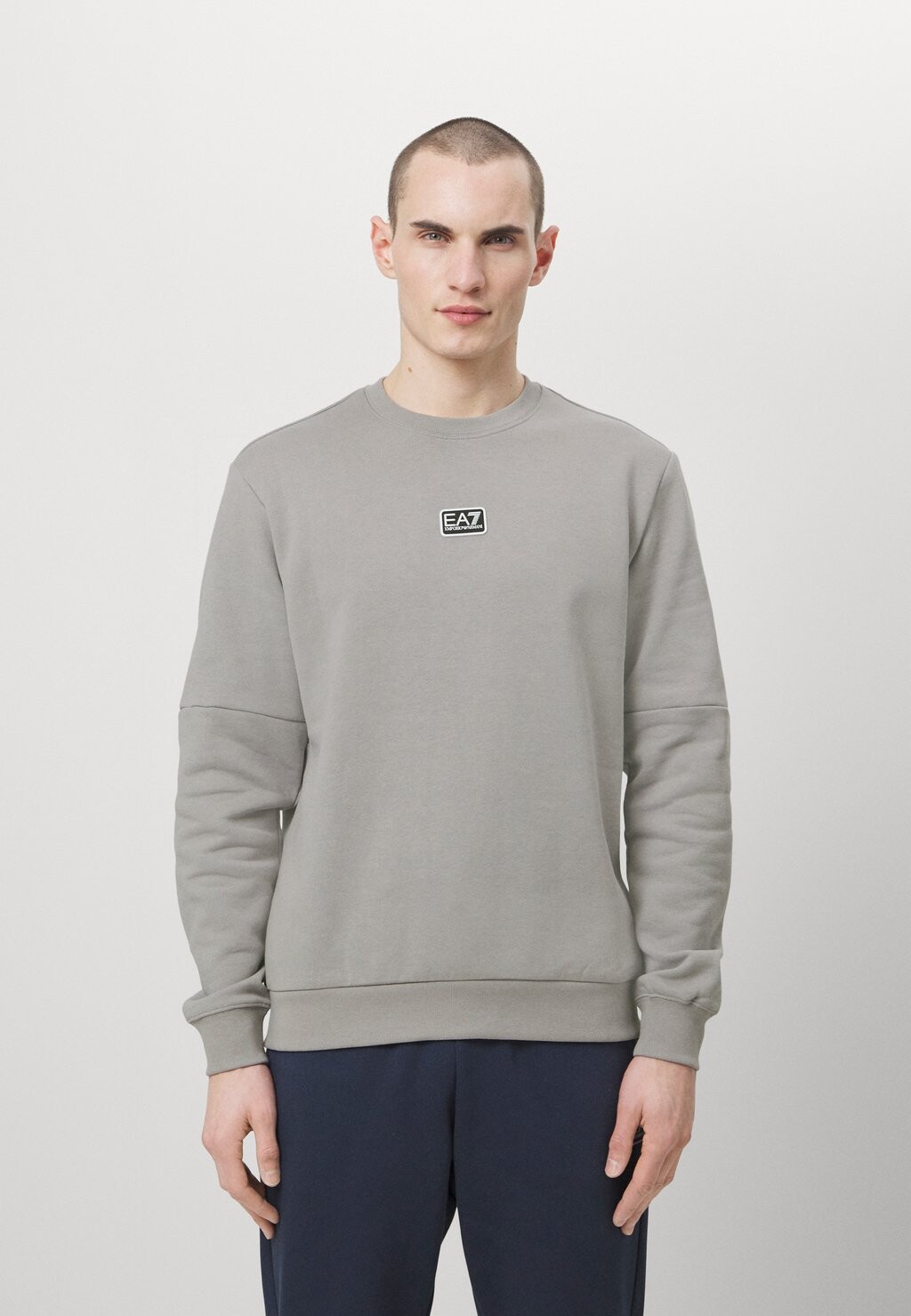 

Толстовка Armani Emporio, светло-серый