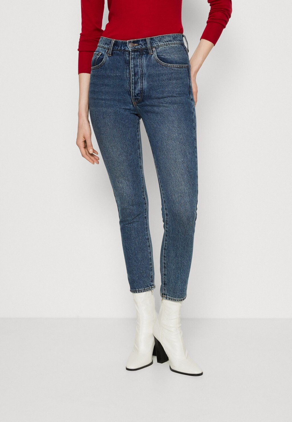 

Джинсы Skinny Fit Armani Exchange