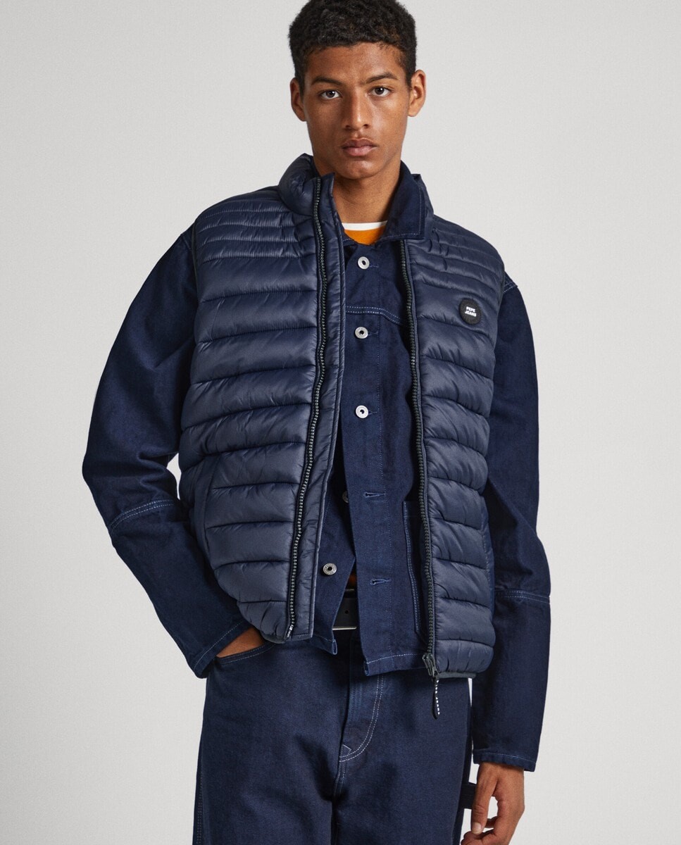 

Стеганый мужской жилет черного цвета Pepe Jeans, темно-синий