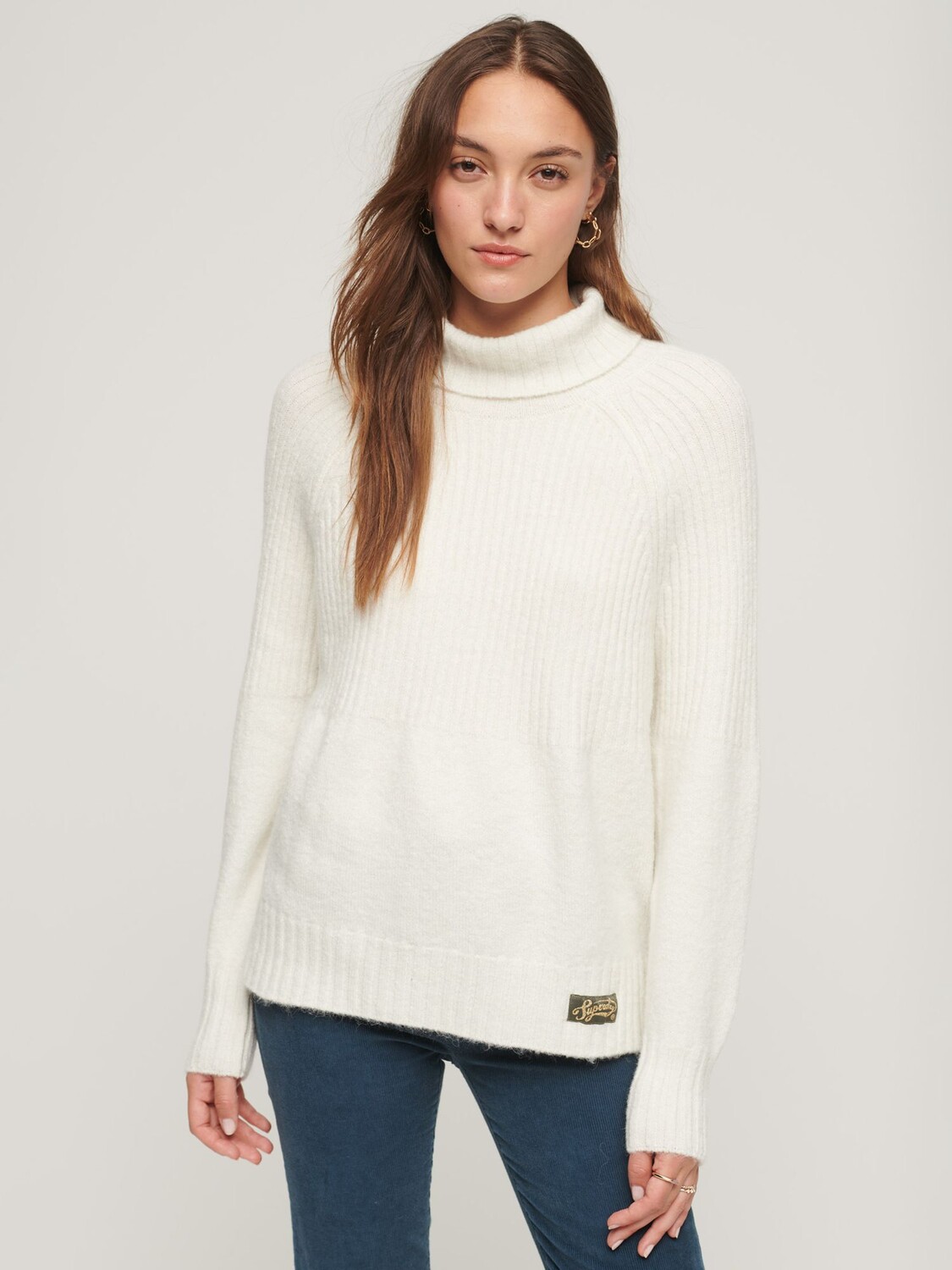 

Джемпер Essential в рубчик Superdry, экрю