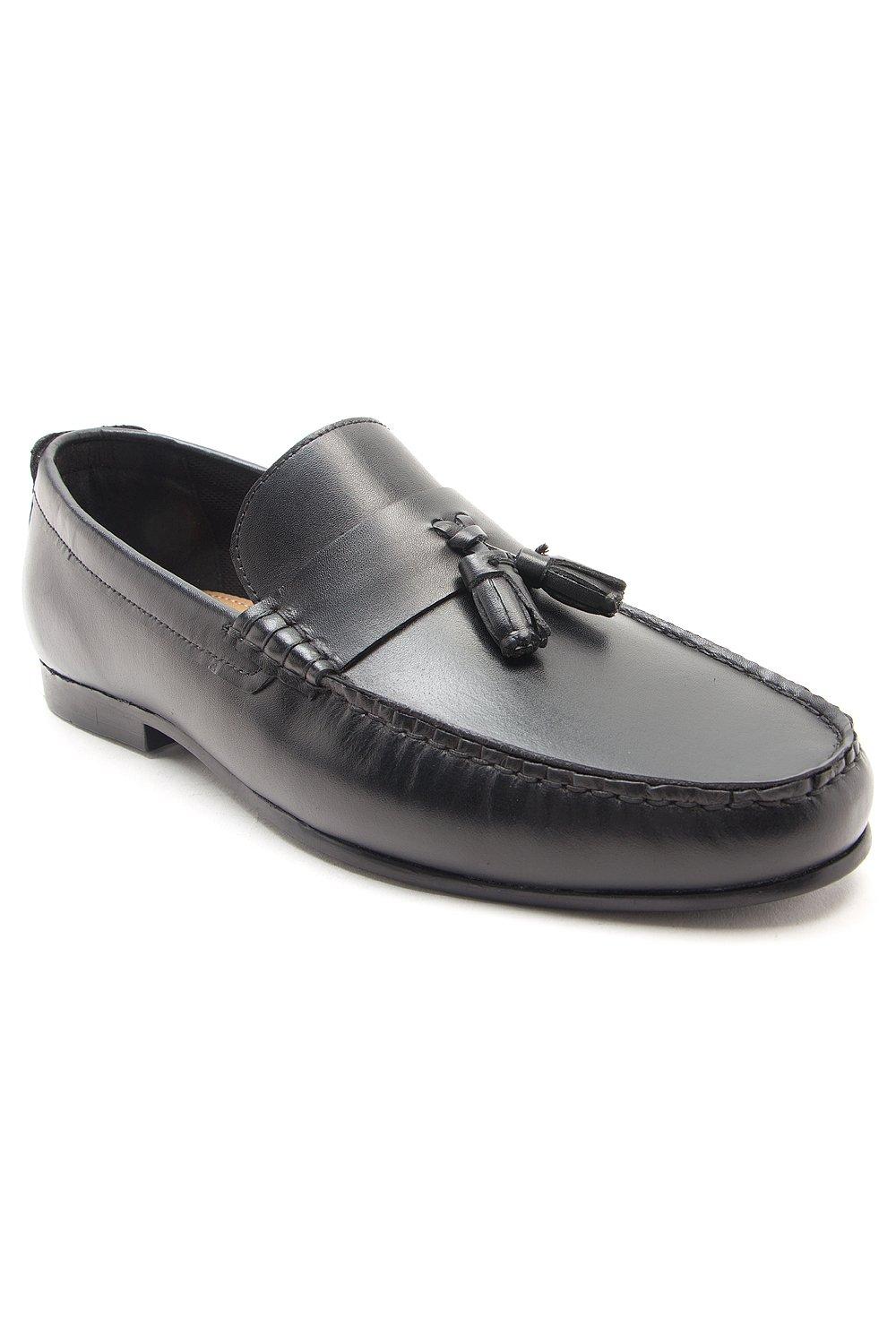 цена Кожаные туфли-слипоны Elvaston с двумя кисточками Thomas Crick, черный
