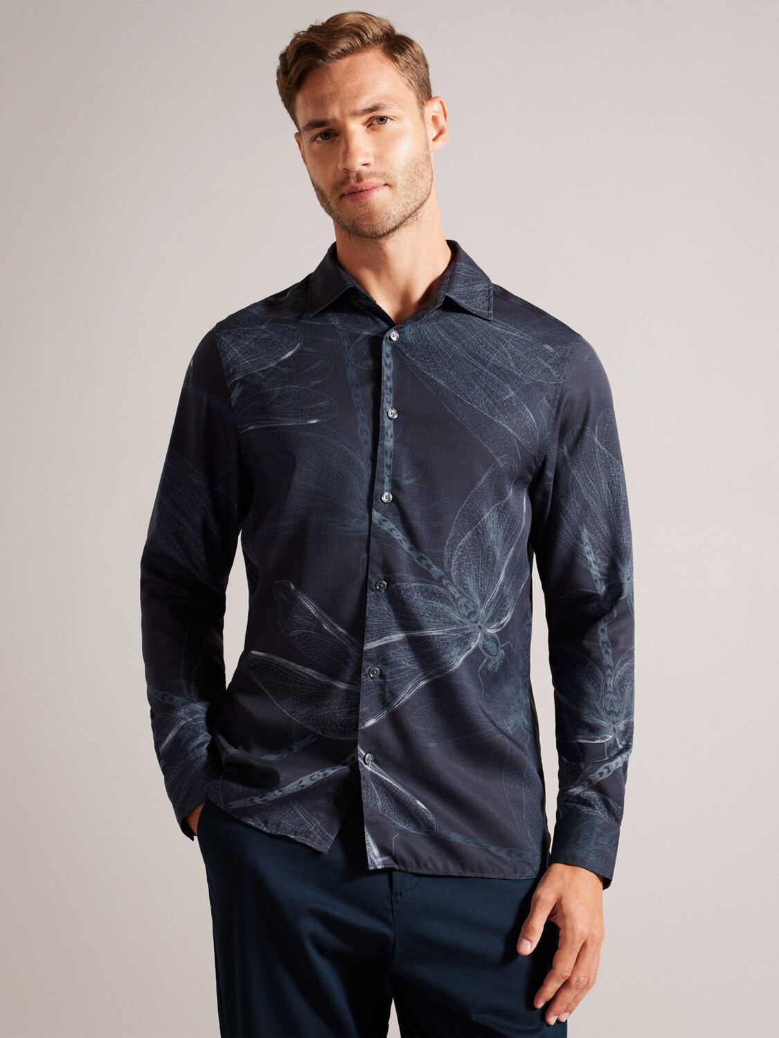 

Рубашка с длинным рукавом и большой стрекозой Ted Baker, темно-синий