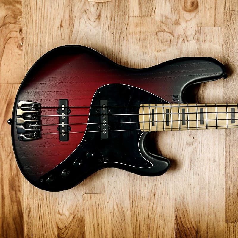 Басс гитара Sandberg California TT-4 SuperLight , Redburst with Maple