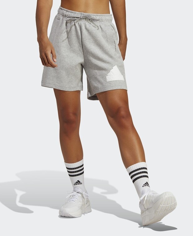 

Тренировочные шорты adidas Sportswear, серый