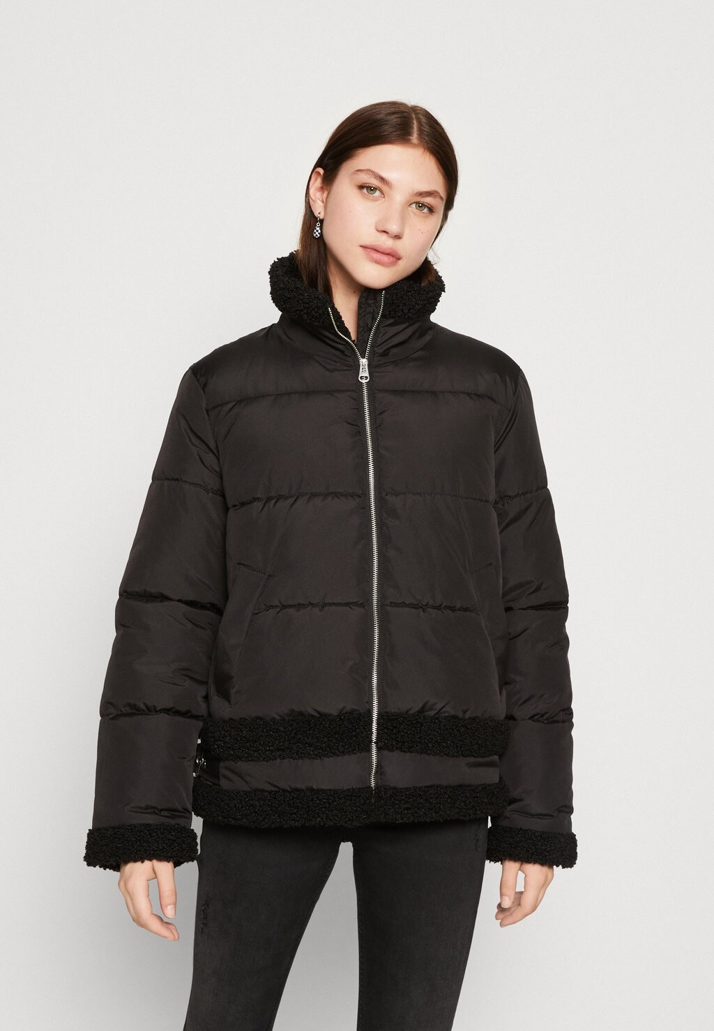 

Куртка зимняя Vmhera Jacket Vero Moda, черный